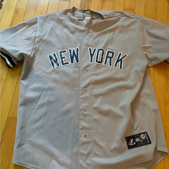 New York Baseball Jersey - Picture 2 of 5